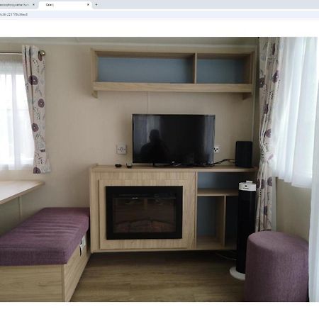 Holiday In Ренессе Экстерьер фото